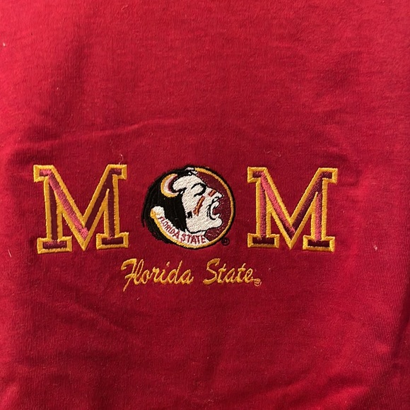 Florida State University FSU Seminoles MOM T-shirt M new Embroidered - Picture 2 of 6